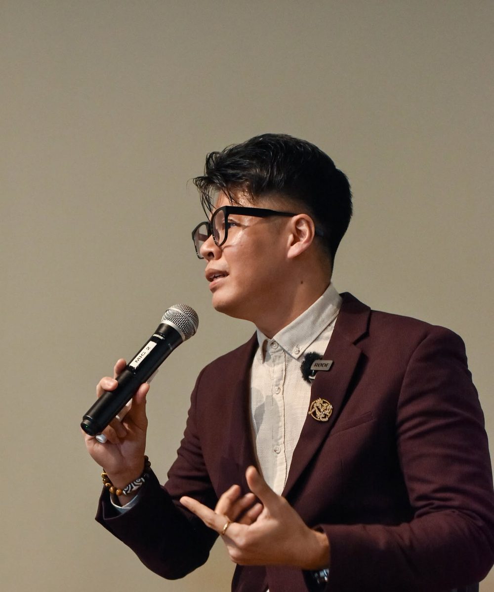 Sean Lee 上台授课